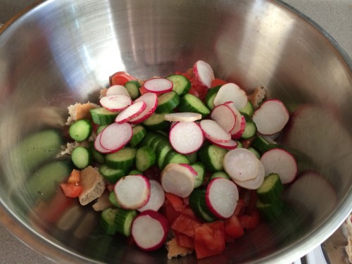 Pita, tomatoes, cucumbers, radishes for fattoush