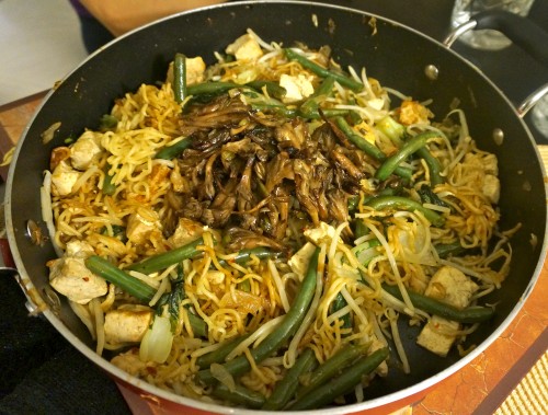 Mee goreng with bbqed maitake