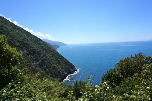 View on the hike from Monterosso to Vernazza in Cinque terre