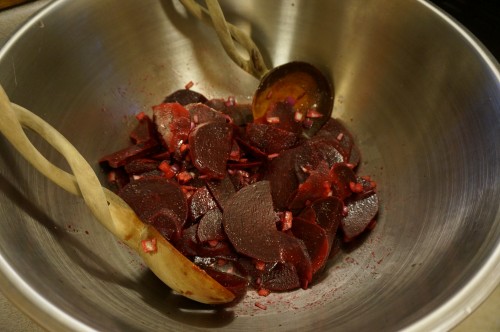 Beets with onion, vinegar, oil, and spices1